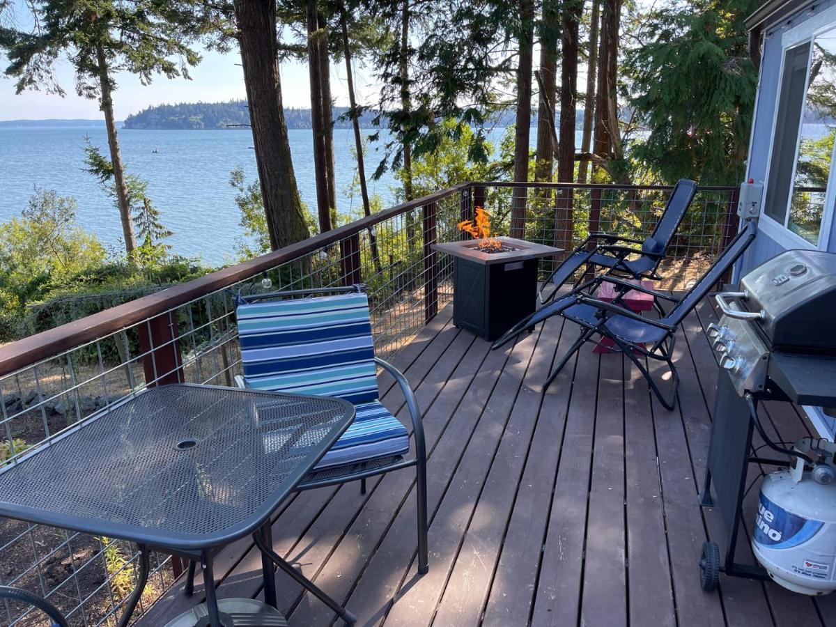 Puget Sound Chic Romantic Cottage With Private Beach Access & Gated Entry Port Ludlow エクステリア 写真